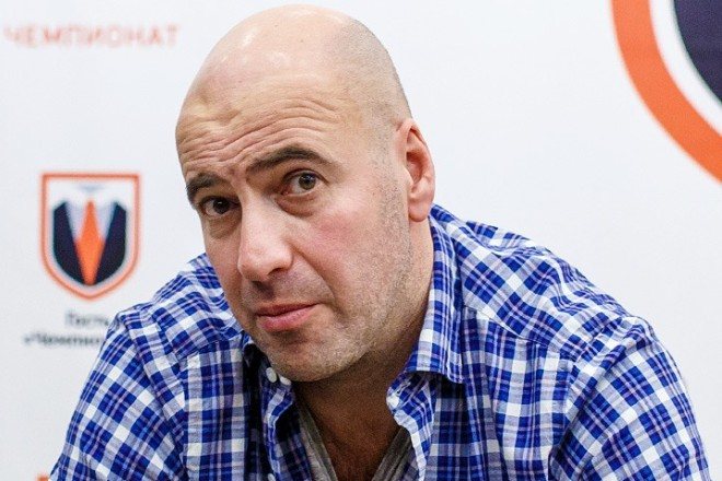 Актер Ростислав Хаит