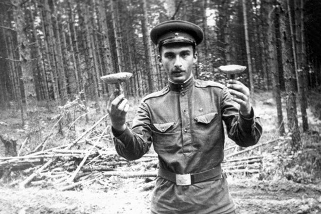 Александр Друзь в молодости