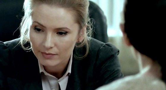 По гороскопу Екатерина Юдина - Козерог, а по восточному календарю - Змея